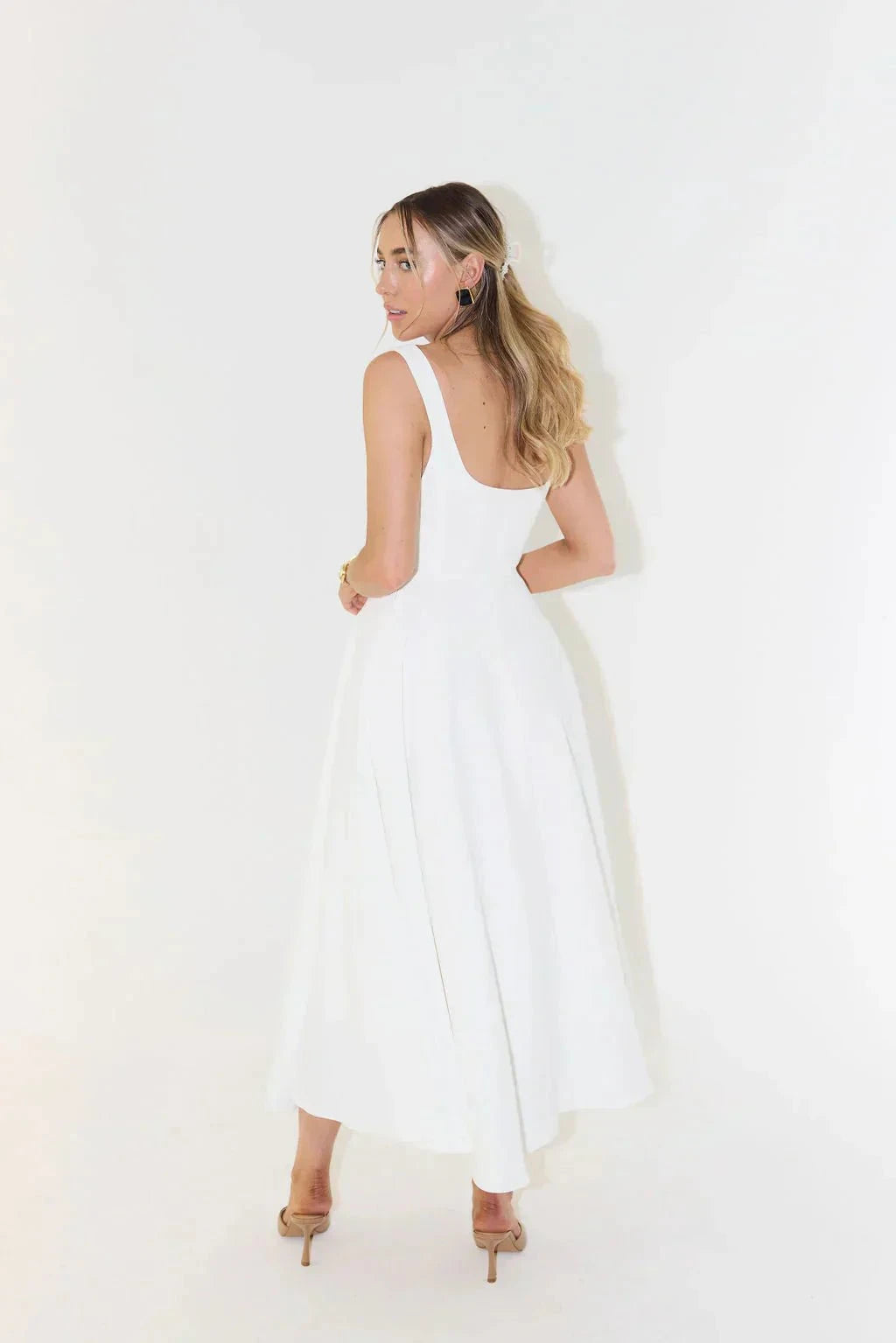 Lavinque Dress Robe Longue Évasée | Élégante | Fluide et Intemporelle