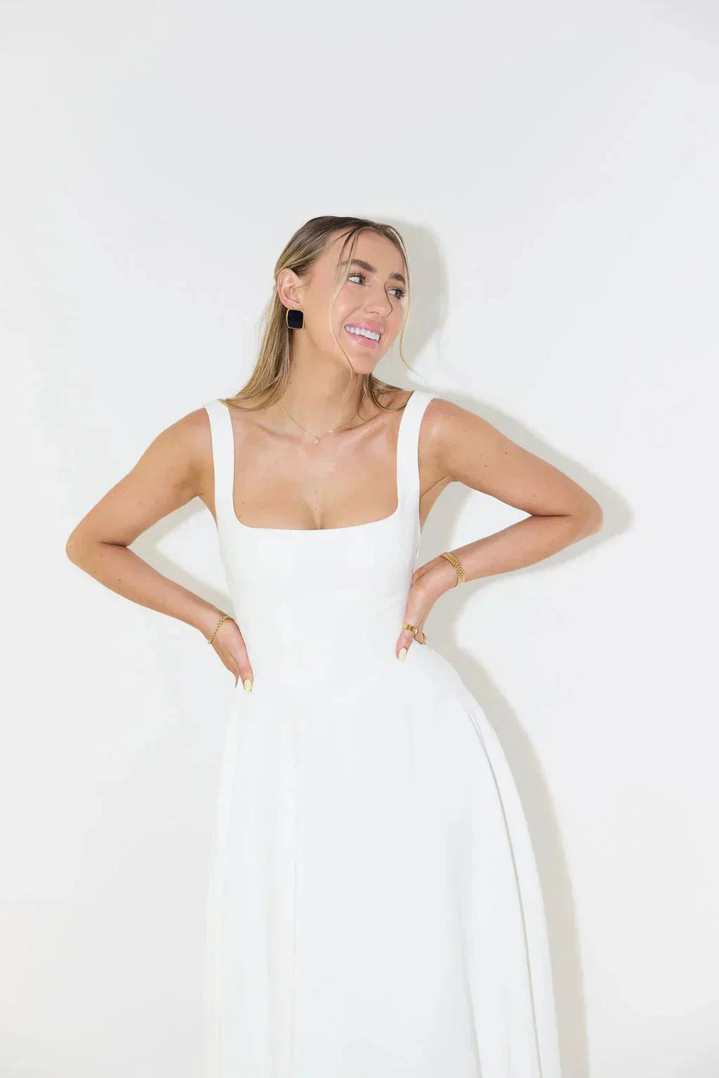 Lavinque Dress Robe Longue Évasée | Élégante | Fluide et Intemporelle