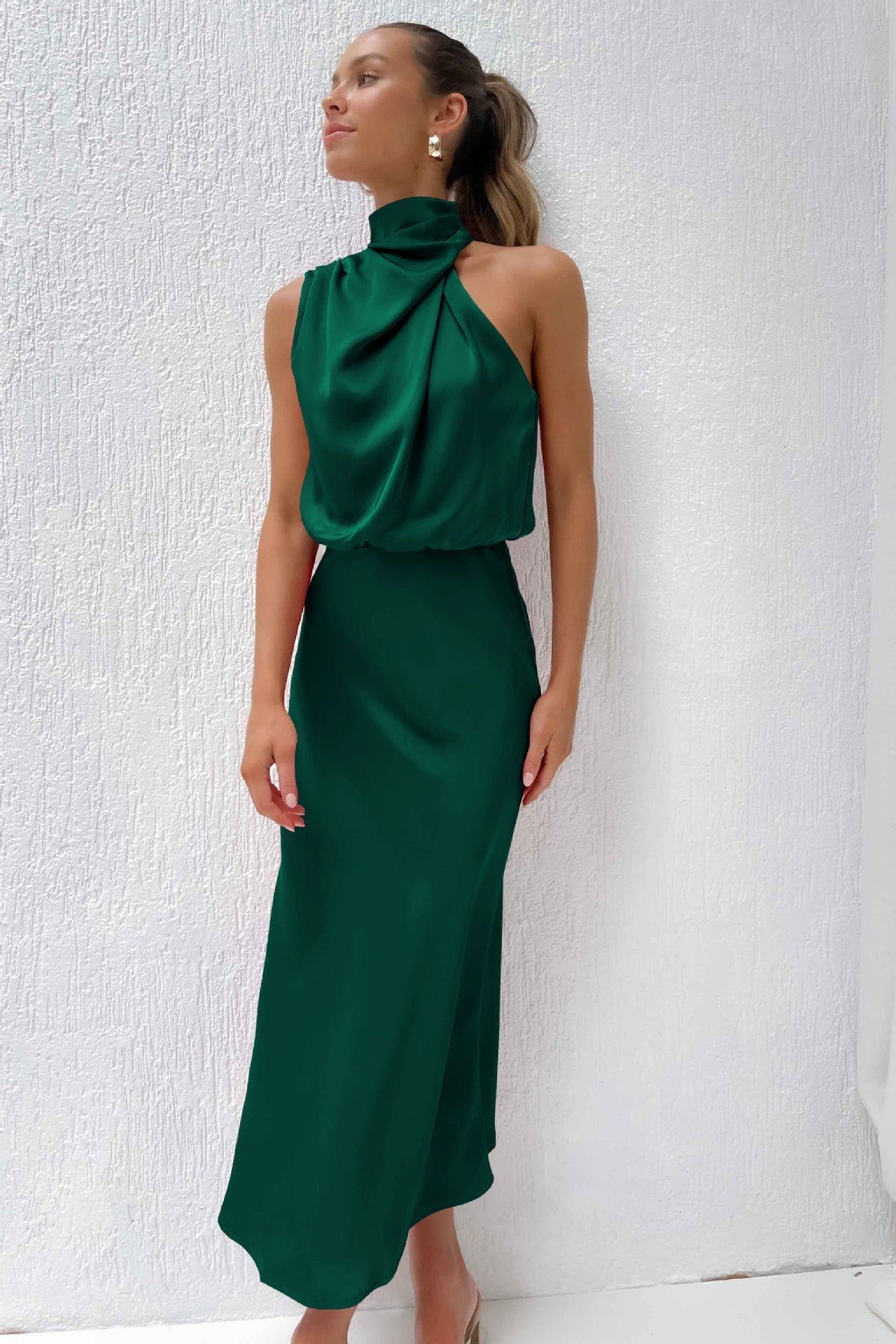 Lavinque Dress Robe Longue Satinée | Col Drapé | Élégance Intemporelle