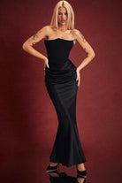 Lavinque Dress Robe Longue Satinée Noire | Bustier Drapé | Élégance Sensuelle