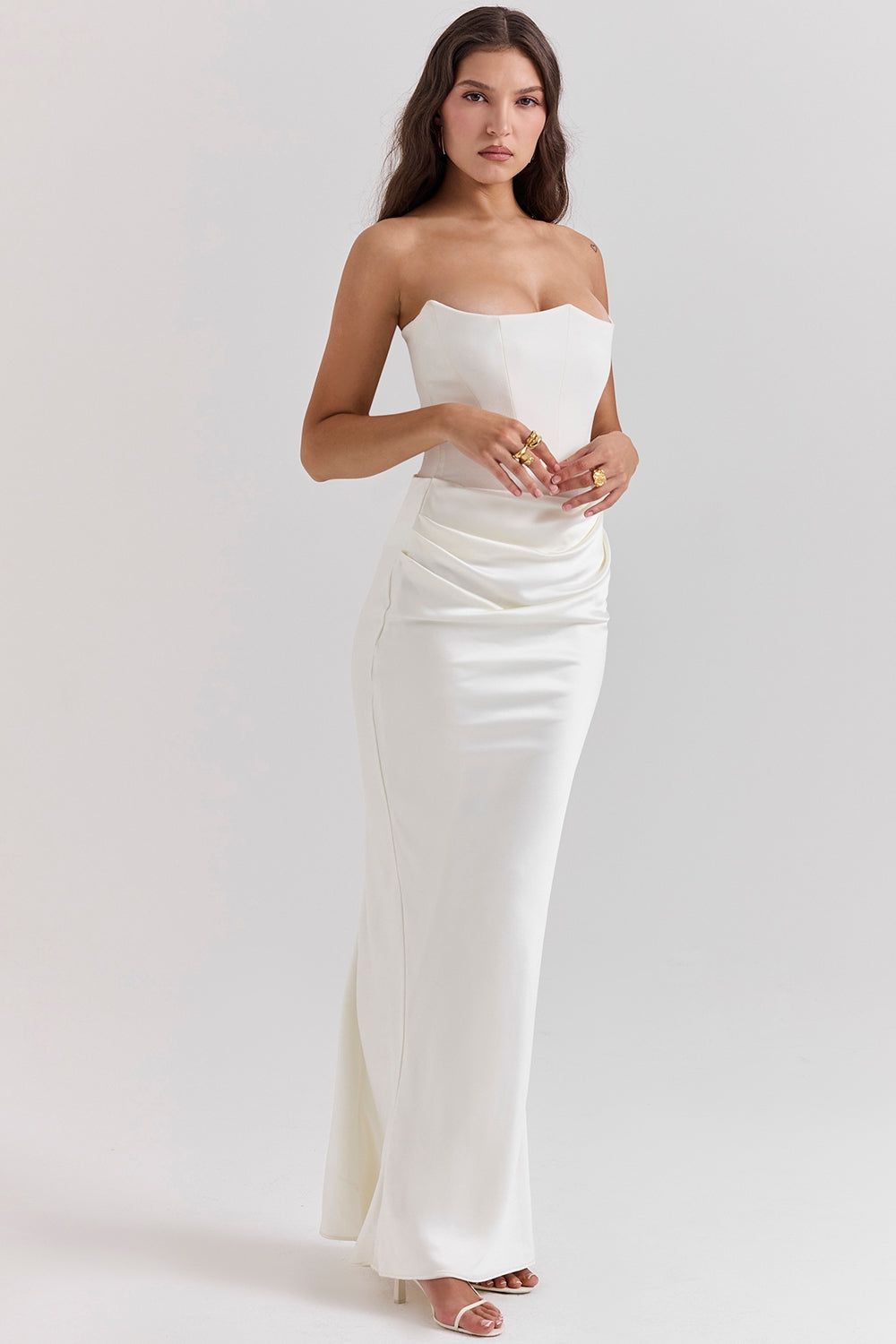 Lavinque Dress Robe Longue Satinée Noire | Bustier Drapé | Élégance Sensuelle