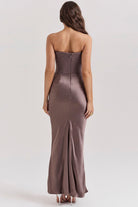 Lavinque Dress Robe Longue Satinée Noire | Bustier Drapé | Élégance Sensuelle