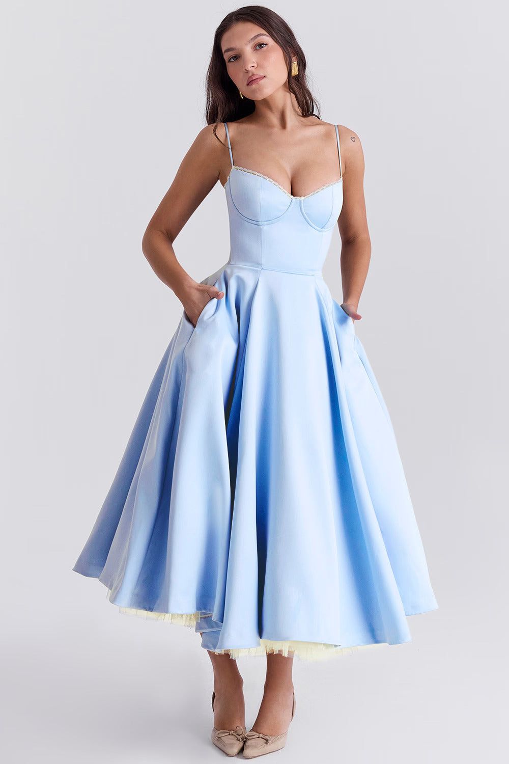 Lavinque Dress Robe Midi Évasée | Élégance | Douce et Féminine