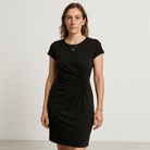 Lavinque Dress Robe Noire Ajustée | Plissée à la Taille | Élégante & Polyvalente