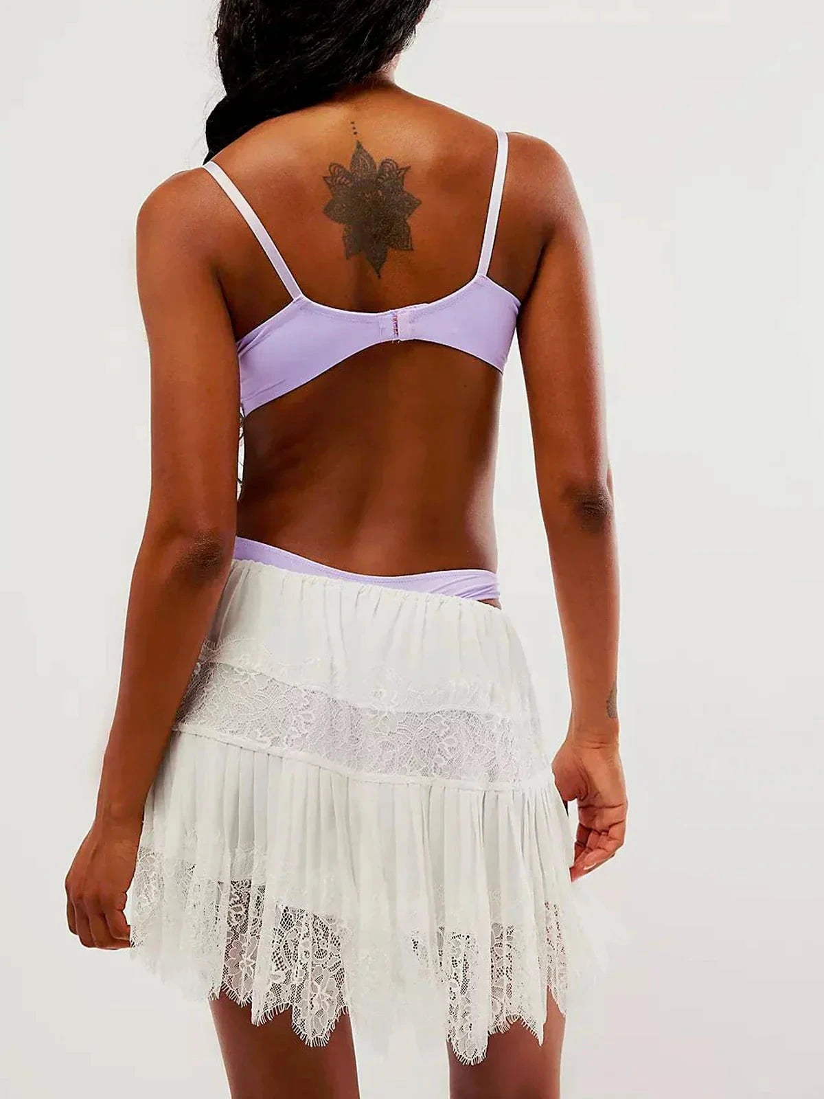 Lavinque Dress Robe Pull avec Dentelle | Élégance | Chaleur et Féminité