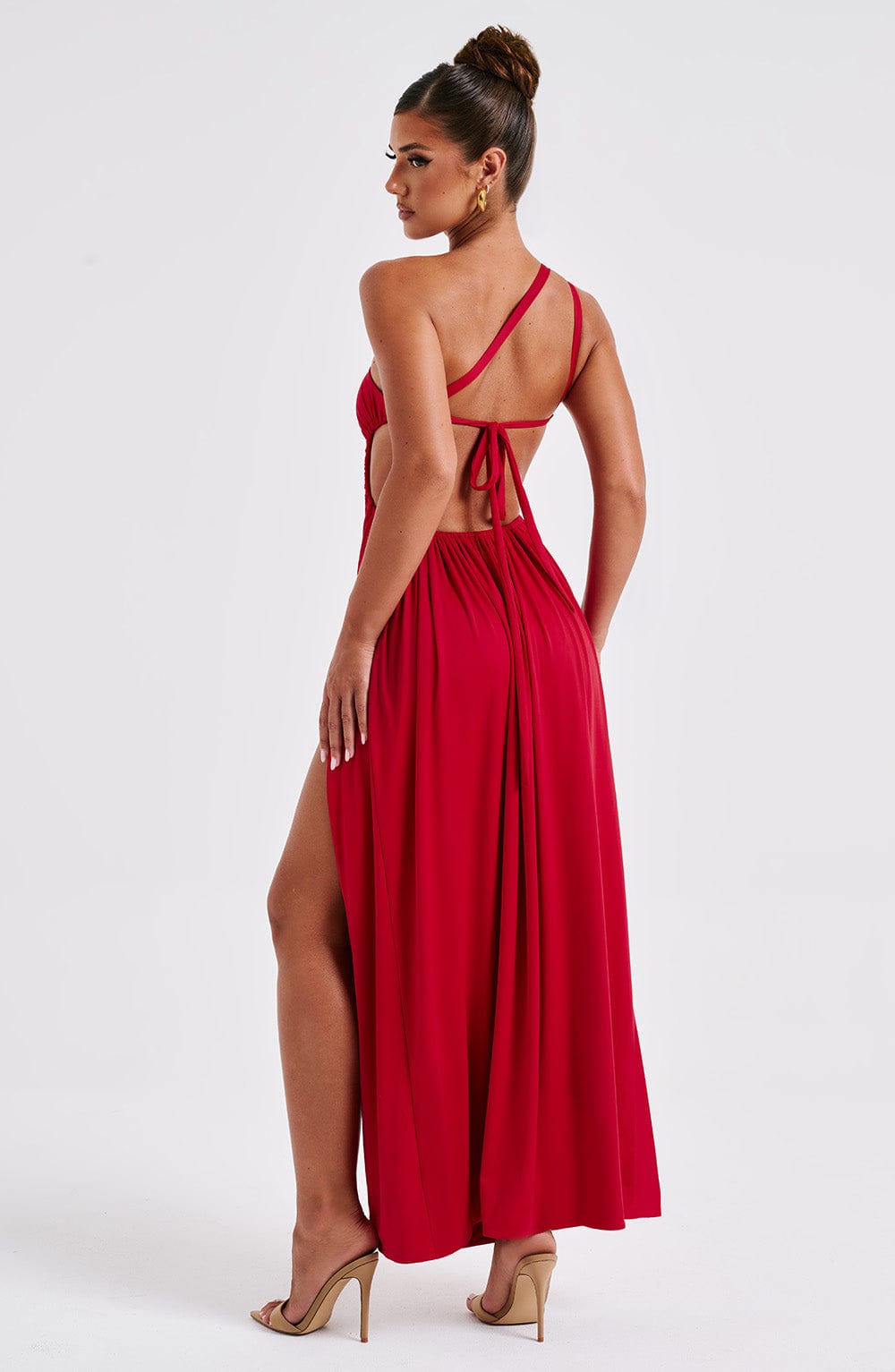 Lavinque Dress Robe Rouge Fendue | Asymétrique | Glamour et Moderne