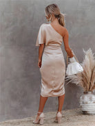 Lavinque Dress Robe Satinée Asymétrique | Élégante | Fluide et Sophistiquée
