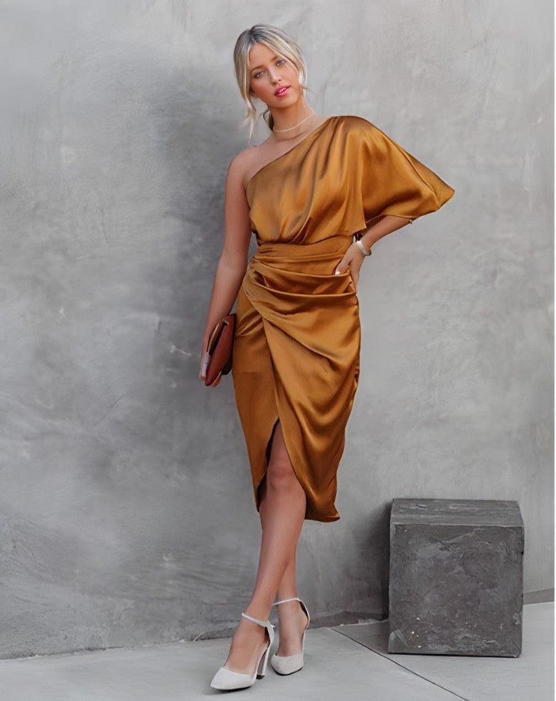 Lavinque Dress Robe Satinée Asymétrique | Élégante | Fluide et Sophistiquée