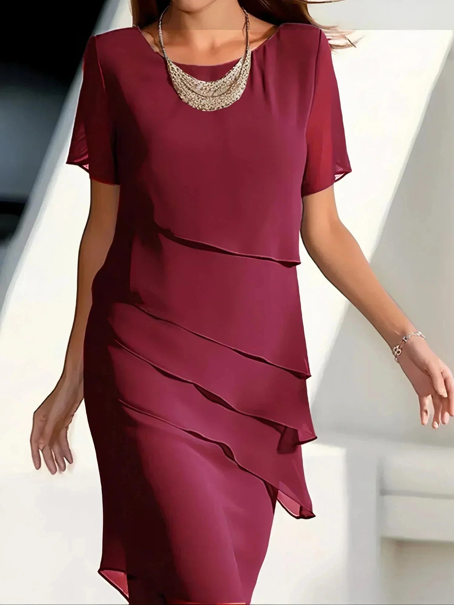 Lavinque Dress Rouge / S Robe Bleue à Étages | Coupe Droite & Fluide | Élégance Asymétrique