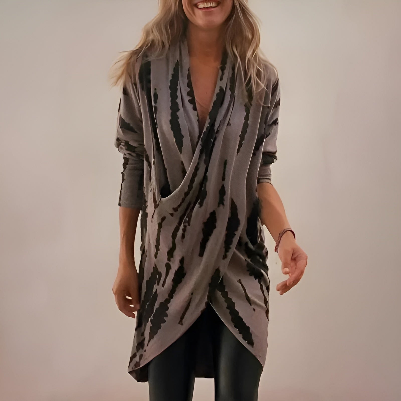 Lavinque Dress S Tunique Drapée à Manches Longues | Élégance Confort | Style Moderne