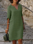 Lavinque Dress Vert olive / S Robe Droite en Lin Noire | Col Fendu | Légère et Décontractée