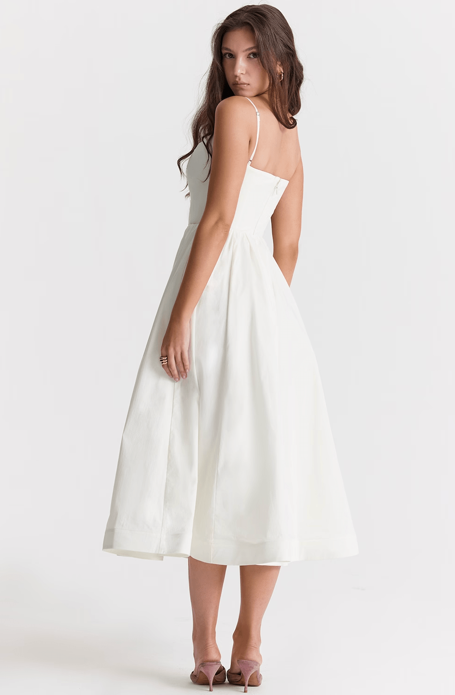 Lavinque Dresses Robe Blanche à Bretelles | Évasée | Minimaliste et Élégante