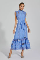Lavinque Dresses Robe Longue Brodée | Bleu Ciel | Élégante et Structurée