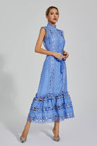 Lavinque Dresses Robe Longue Brodée | Bleu Ciel | Élégante et Structurée