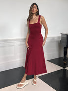 Lavinque Dresses Robe Noire Évasée | Sans Manches | Élégance Intemporelle