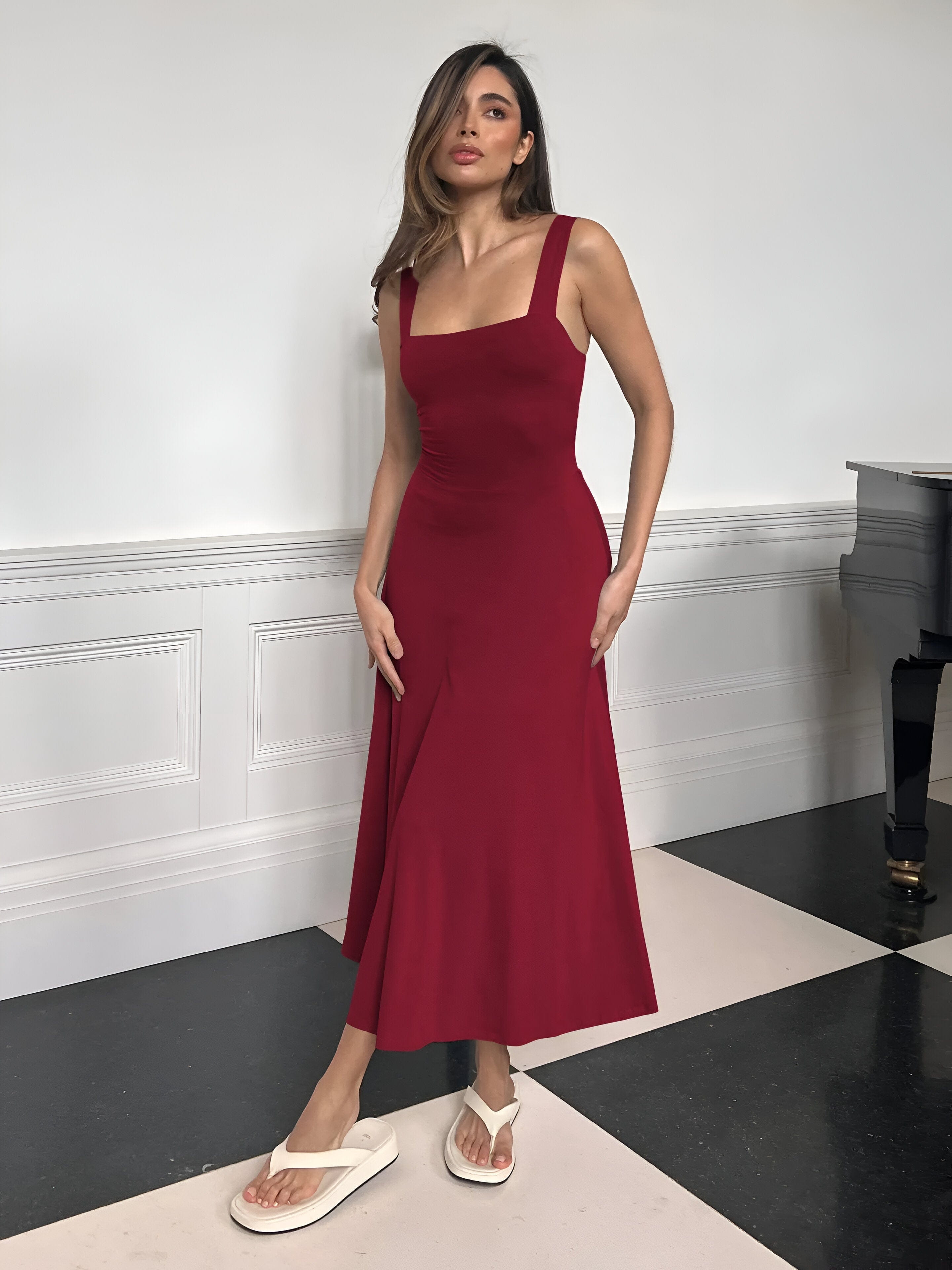 Lavinque Dresses Robe Noire Évasée | Sans Manches | Élégance Intemporelle