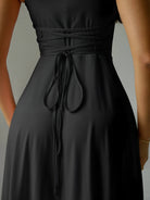 Lavinque Dresses Robe Noire Évasée | Sans Manches | Élégance Intemporelle