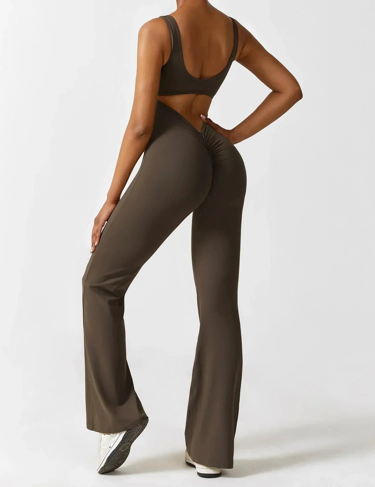 Lavinque Jumpsuit Marron café / S Combinaison Évasée Dos Nu | Gainante | Sportive et Élégante