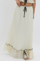 Lavinque Outfit set Ensemble Bohème Volants | Crème & Détails Noirs | Léger et Romantique
