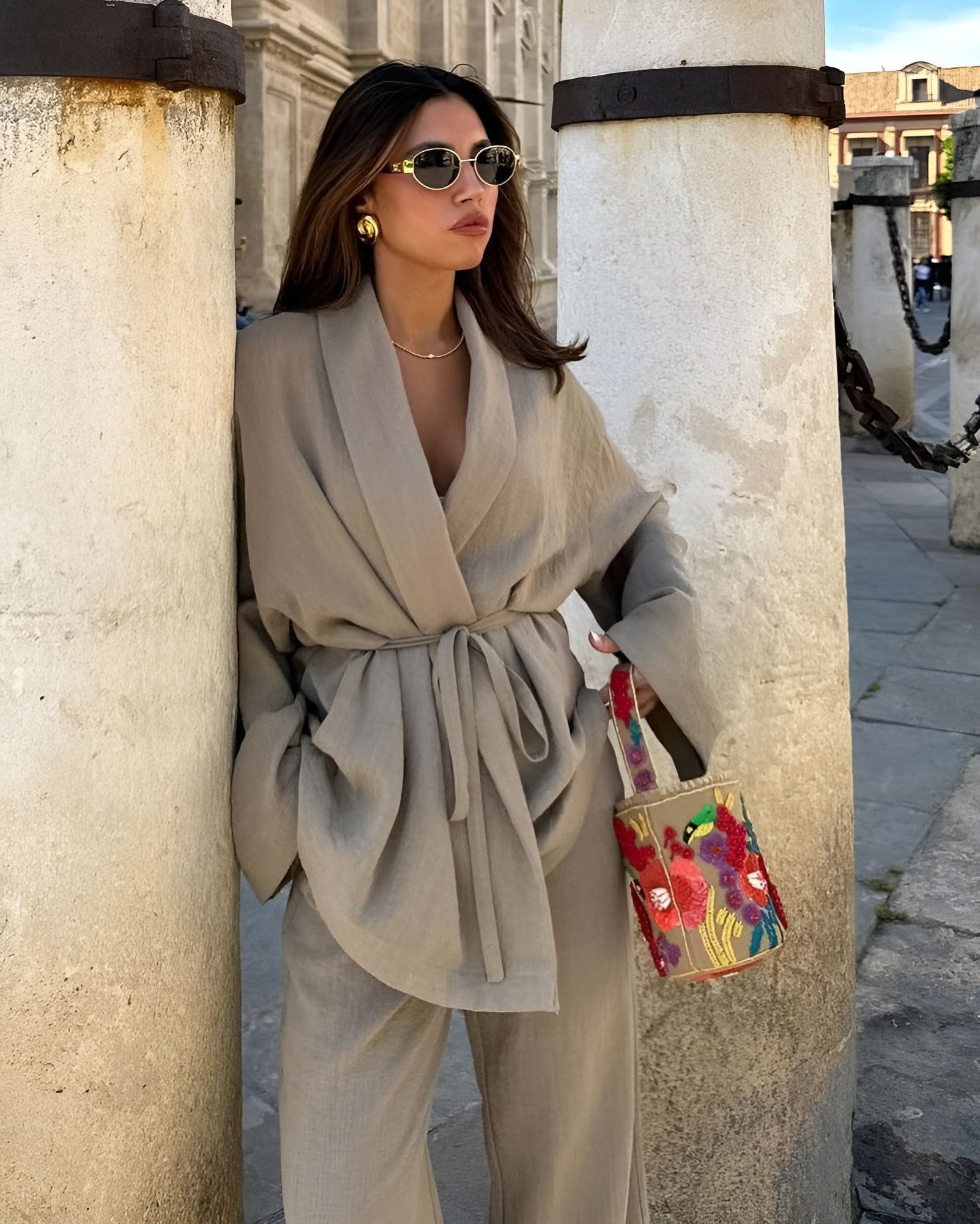 Lavinque Outfit set Ensemble Pantalon & Veste Ceinturée | Taupe Élégant | Fluide et Sophistiqué