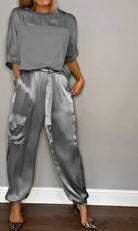 Lavinque outfit set Gris / S Ensemble Satiné | Élégance Brillante | Confort Luxe