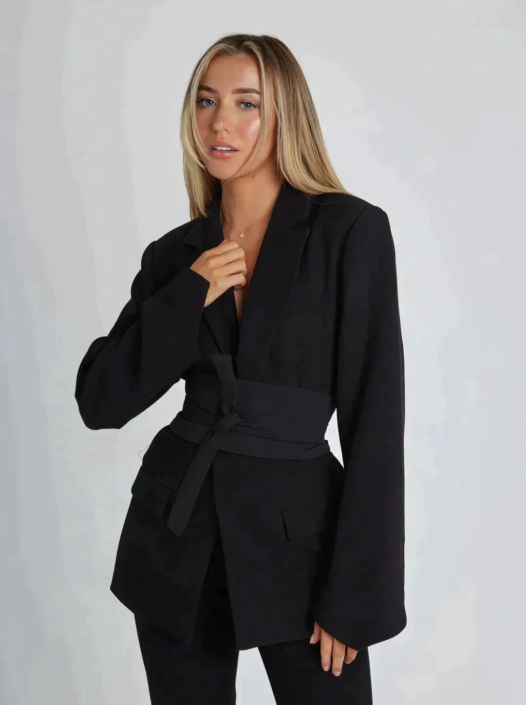Lavinque outfit set Noir / S Blazer Ceinturé Gris | Élégant | Chic et Structuré