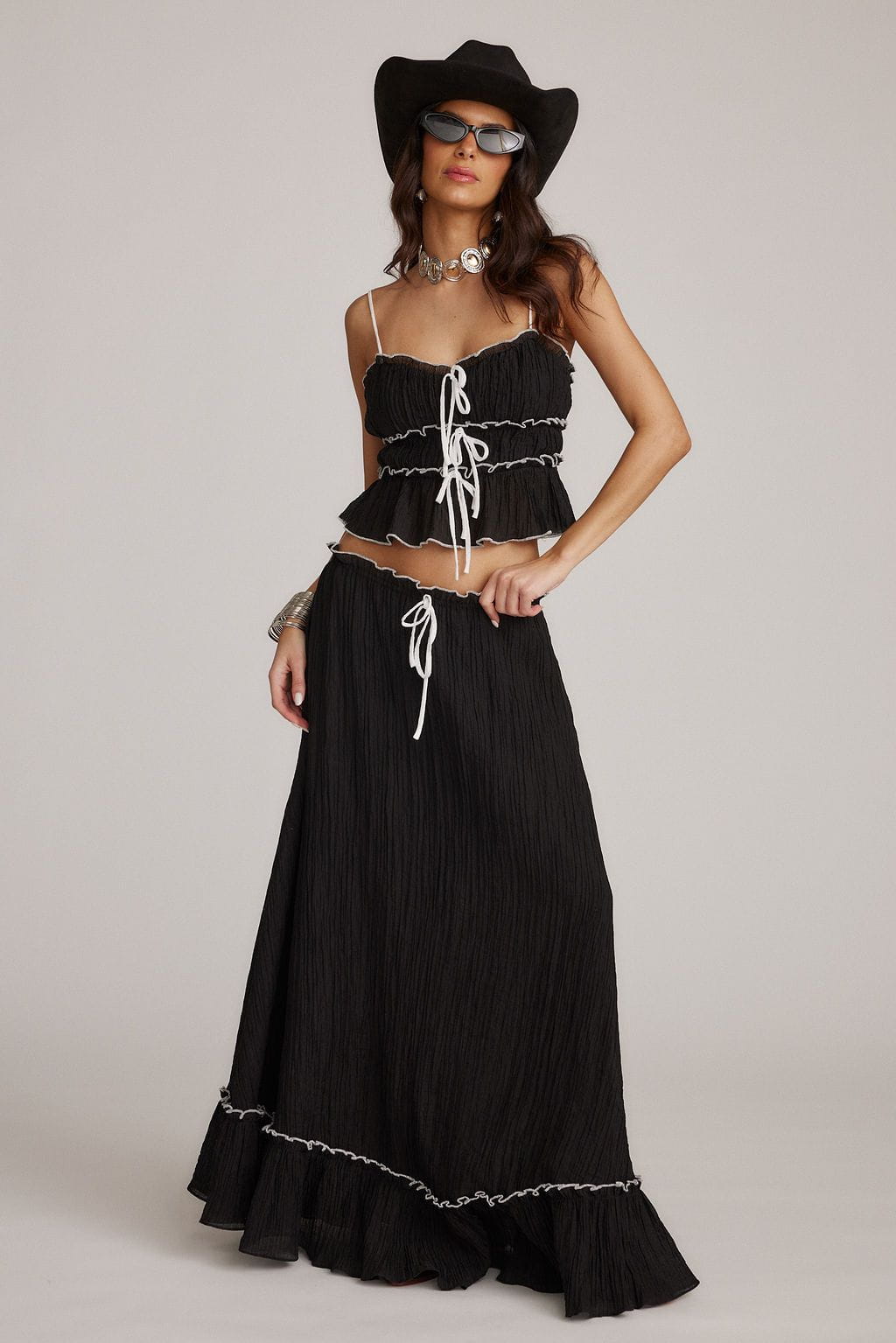 Lavinque Outfit set Noir / S Ensemble Bohème Volants | Crème & Détails Noirs | Léger et Romantique