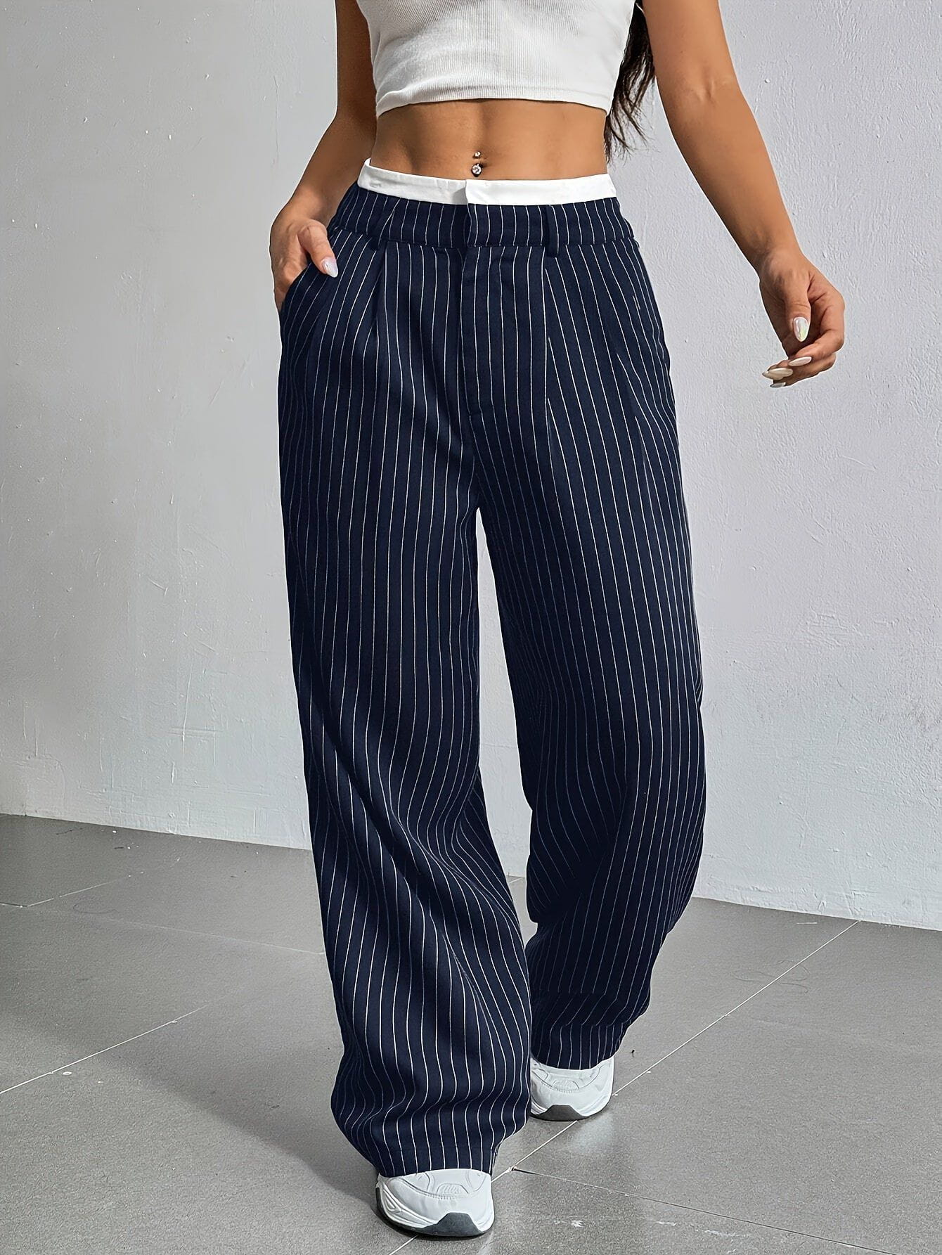 Lavinque Pants Pantalon Large à Rayures | Bleu Marine | Street et Structuré