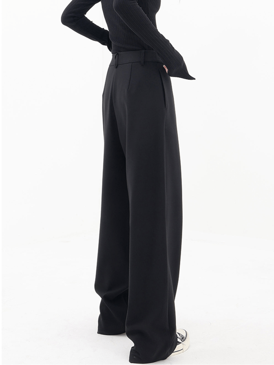 Lavinque Pants Pantalon Large Noir | Effet Drapé | Moderne et Structuré
