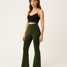 Lavinque Pants Vert / S Pantalon Patte d’Eph Velours | Taille Haute Stretch | Élégant et Glamour