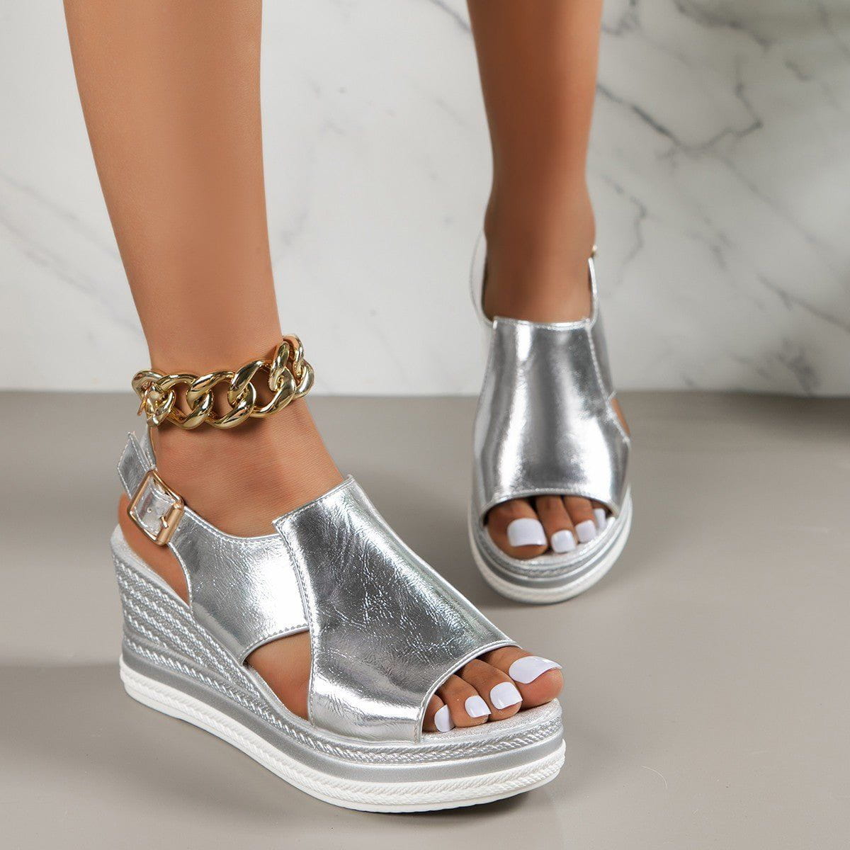 Lavinque Sandals Argent / 36 Sandales Compensées Métallisées | Argenté | Modernes et Confortables