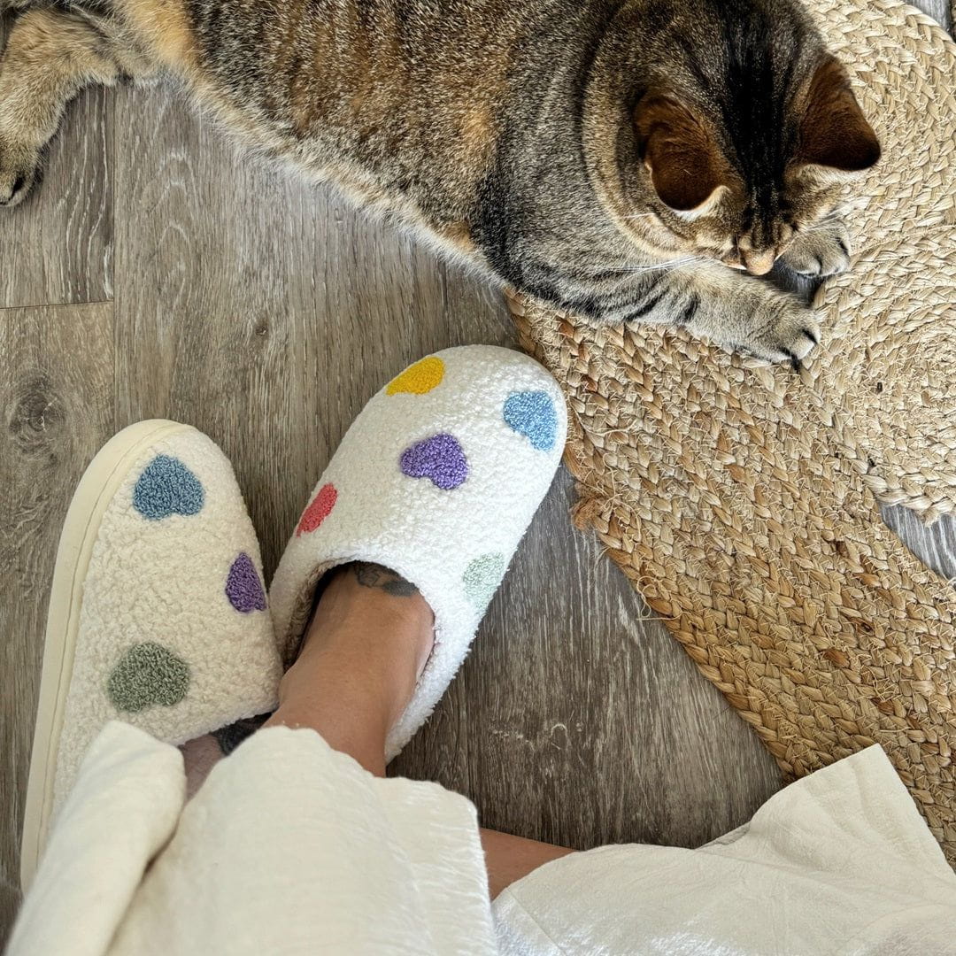 Lavinque Slippers Chaussons Cœur Doux | Multicolore sur Blanc | Mignons et Ultra Confortables