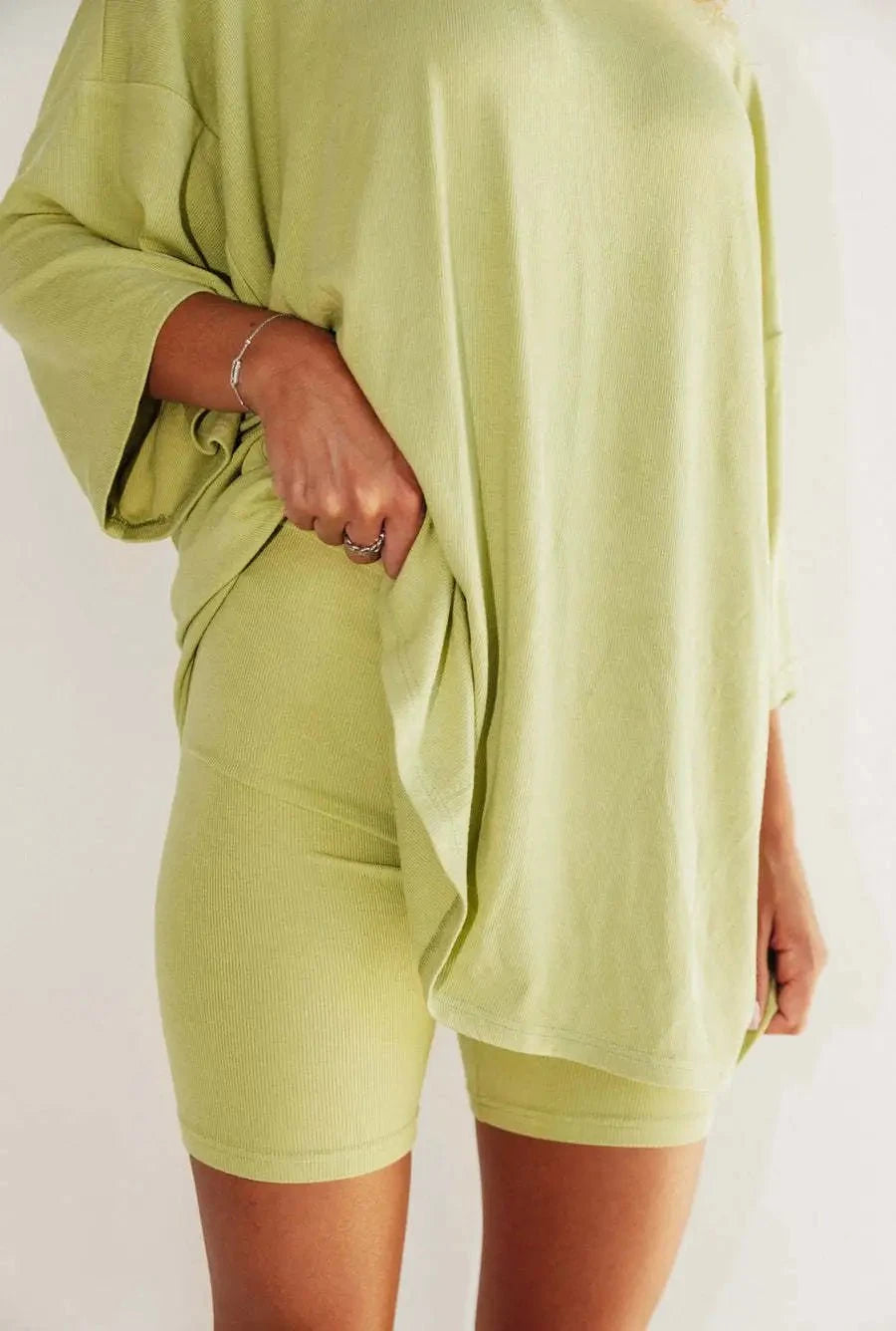 Lavinque Sweater Le Matcha / S Robe Pull Oversize | Marron | Confort et Élégance Décontractée