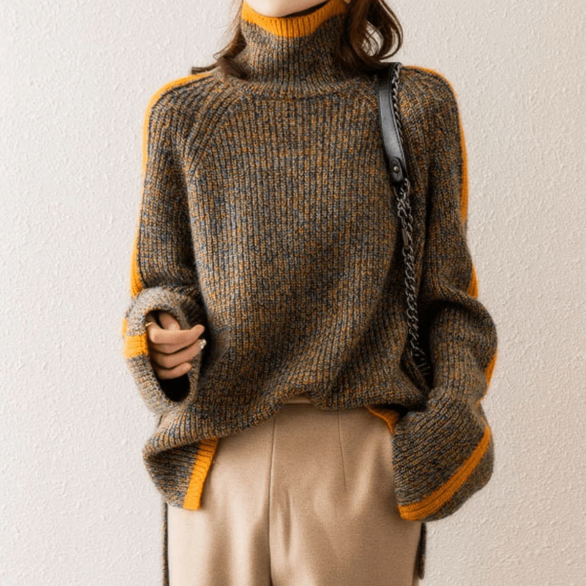 Lavinque Sweater Marron / S Pull Col Roulé à Rayures Orange | Manches Évasées | Rétro & Chaleureux