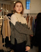 Lavinque Sweater Pull Bicolore à Chevrons | Col Montant | Chaud & Élégant