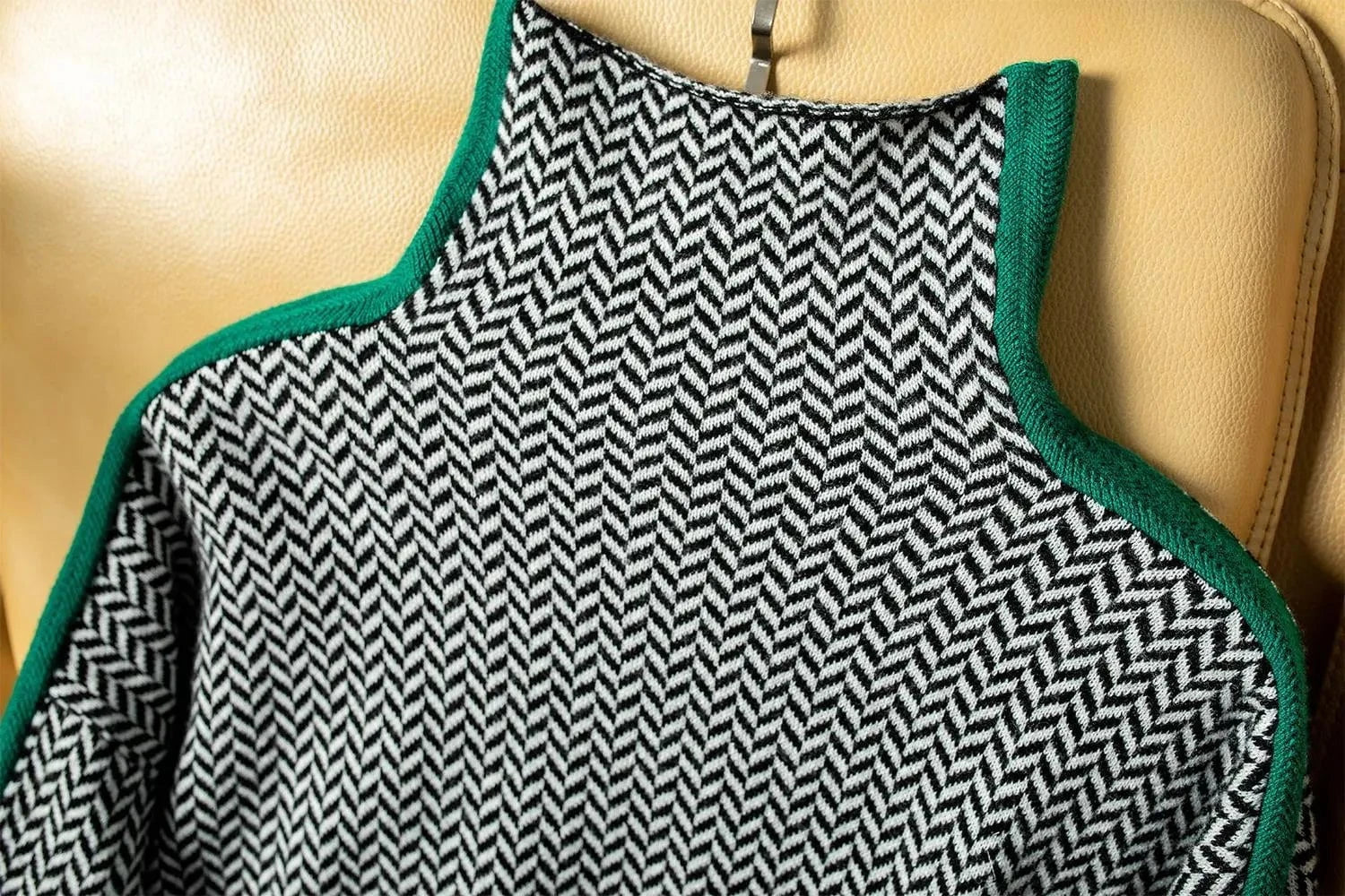 Lavinque Sweater Pull Col Montant | Maille Chaude | Élégant et Moderne