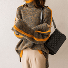 Lavinque Sweater Pull Col Roulé à Rayures Orange | Manches Évasées | Rétro & Chaleureux