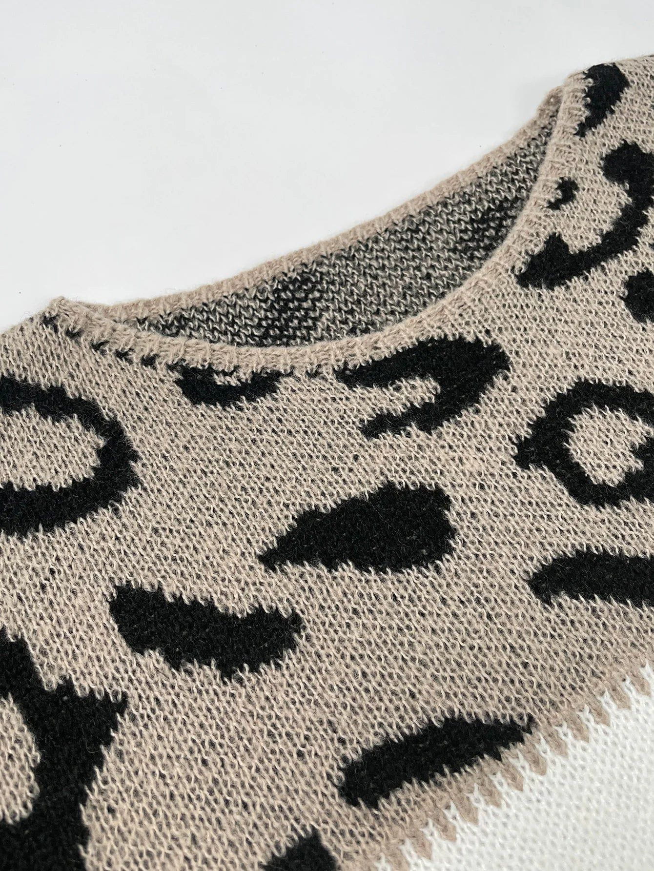 Lavinque Sweater Pull Léopard Bicolore | Col Rond | Chaleureux et Tendance