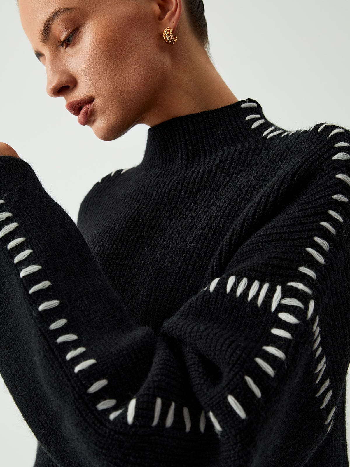 Lavinque Sweater Pull Oversize | Détails Contrastés | Chic et Moderne