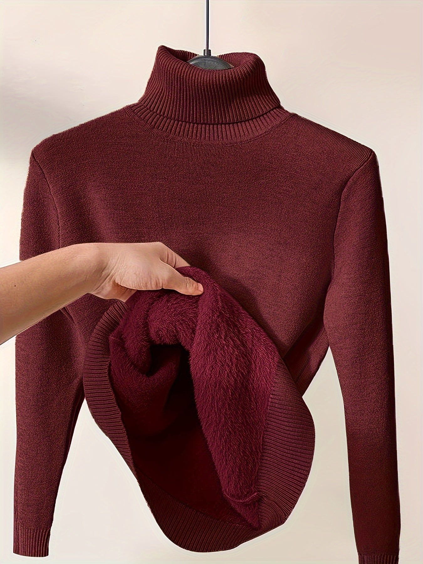 Lavinque Sweater Rouge foncé / XS Pull col roulé doublé | Blanc | Chaleur et élégance hivernale