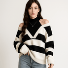 Lavinque Sweaters Noir / S Pull Rayé Épaules Dénudées | Bimatière Contrasté | Oversize et Tendance