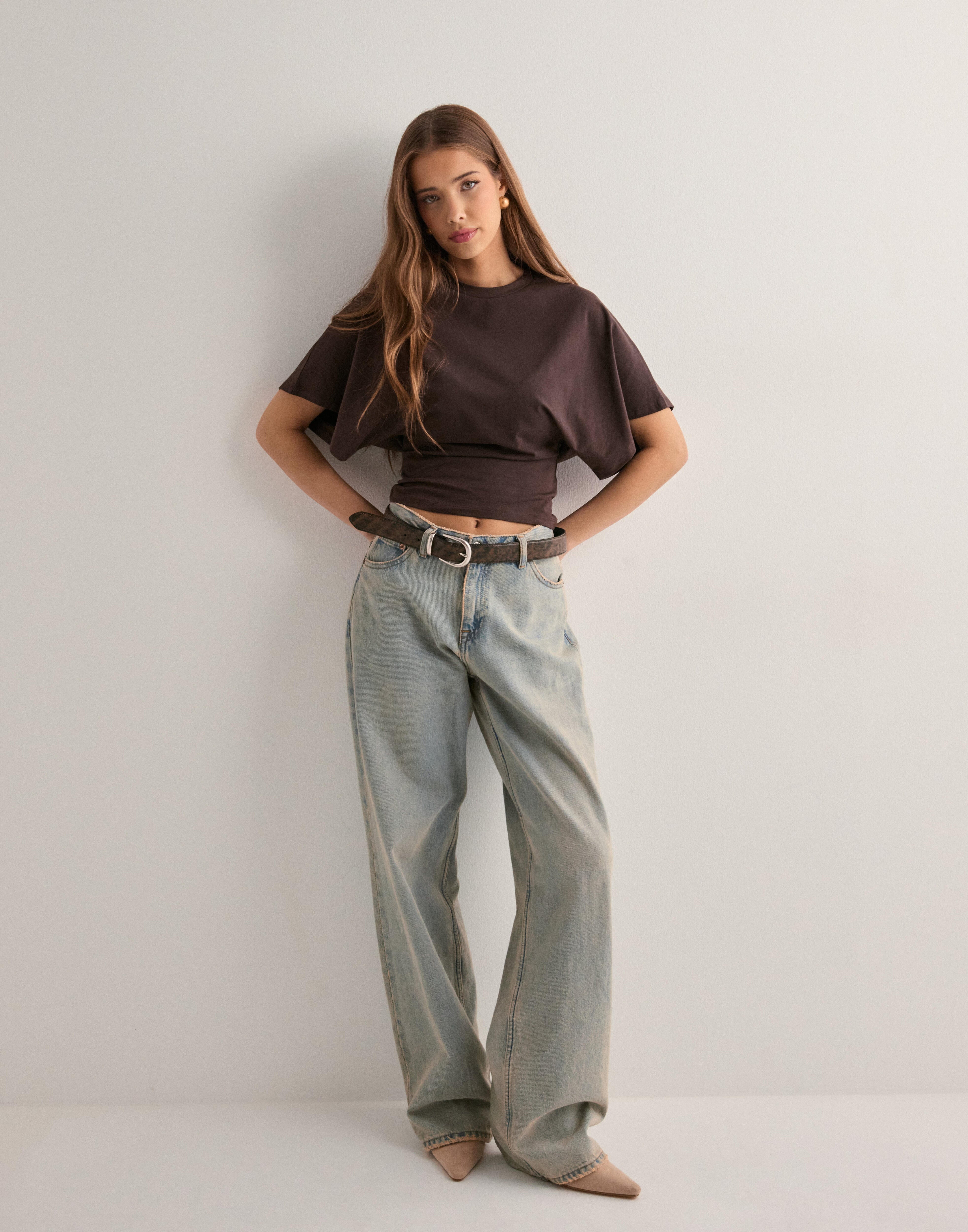 Lavinque T-shirt Blanc / S T-shirt Cintré Marron | Manches Larges | Basique Réinventé