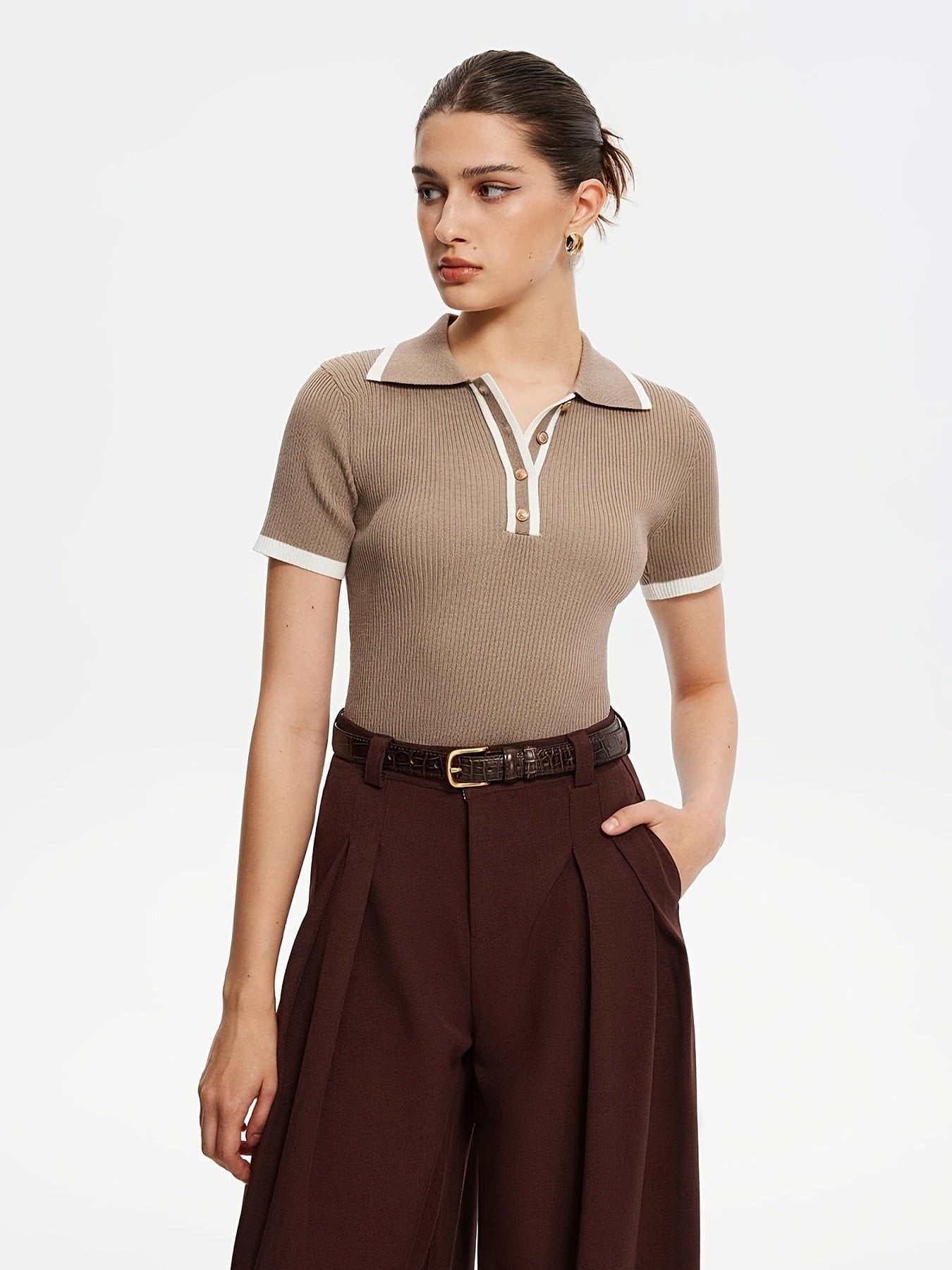 Lavinque Tops Polo Ajusté Blanc à Détails Noirs | Zippé & Chic | Élégance Moderne