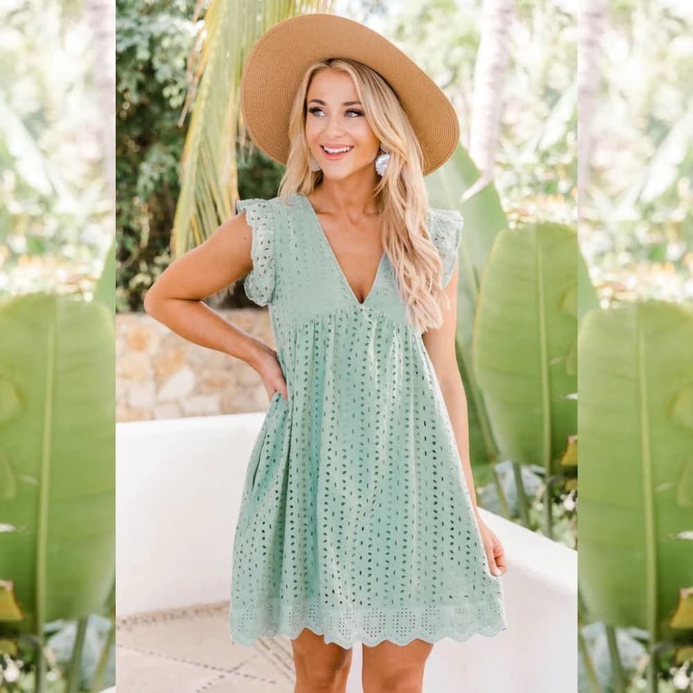 Robe Courte Brodée à Volants