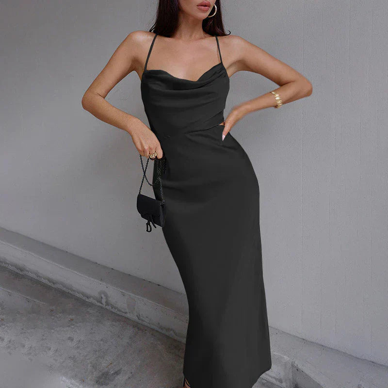 Robe Élégante à Fines Bretelles